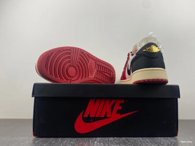 Reps TBK Trophy 1 FN0432-017 x Jordan Room Low OG Home Air 0708
